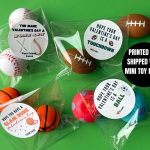 Squishy molle, football, Saint-Valentin, basket-ball avec autocollants personnalisés, cadeau pour la classe | Football sans sucre pour la Saint-Valentin