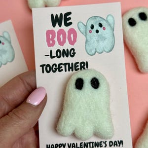 Ghost Pocket Hug für Valentinstag Geschenk mit Karte und Wollfilz-Geist Niedliches sentimentales Geschenk für Kinder