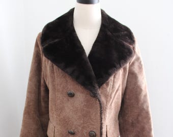 Vintage Women's Brown Winter Coat by DAVIS of Boston Size Medium/Small