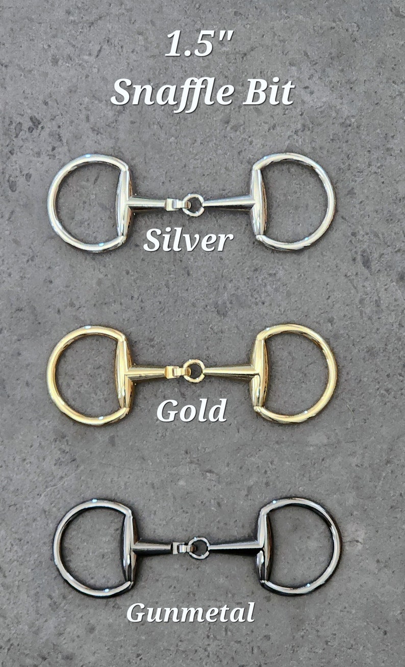 Pode incluir: Tr&ecirc;s emboquaduras de 1,5" em prata, ouro e bronze.