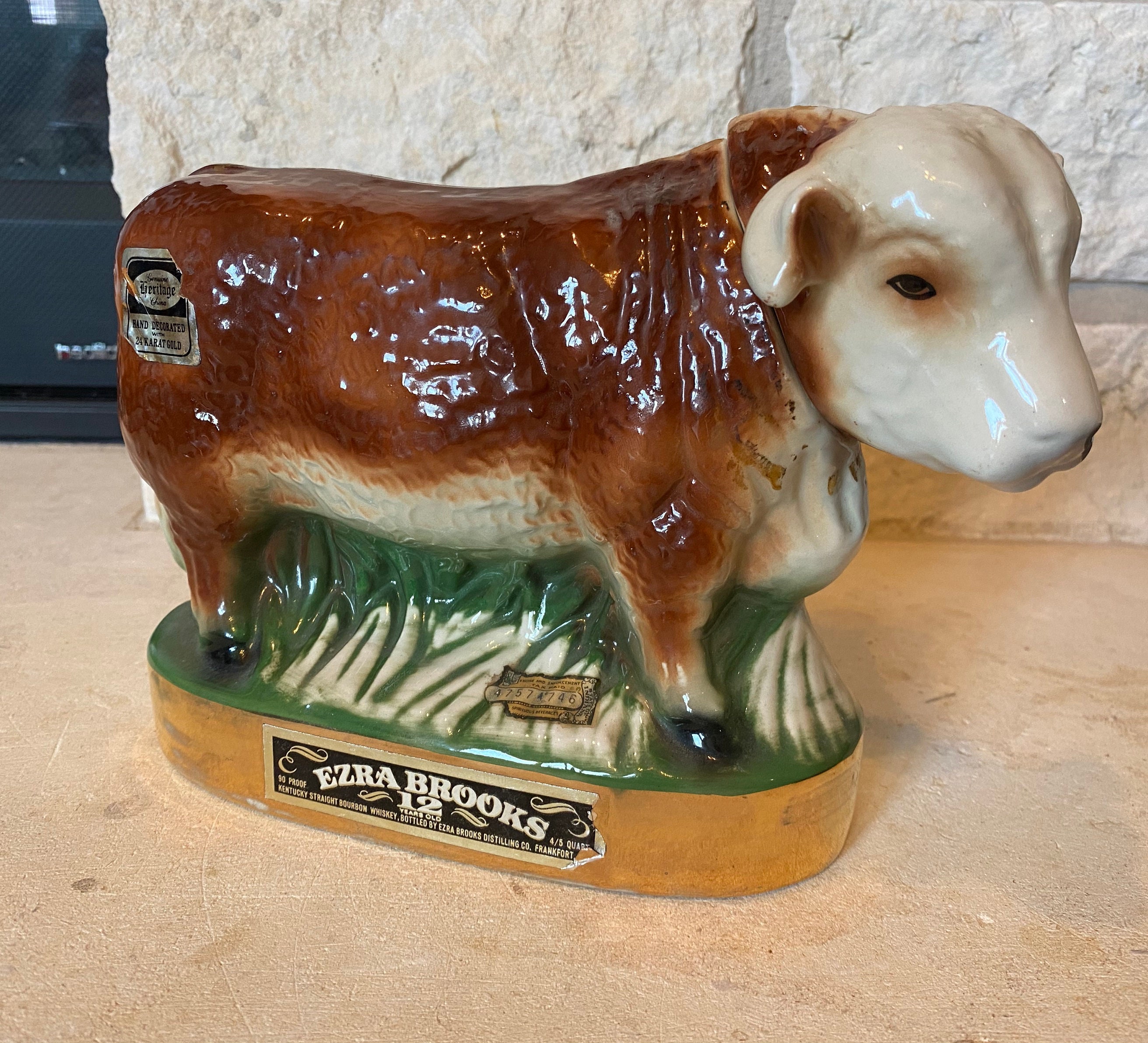 Vintage Ezra Brooks 1971 Hereford Bull Whiskey Decanter Cow 