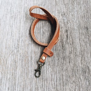 Leather Lanyard Keychain, Handmade Keychains, Minimalist Key Holder, Unique Key Organizer in Dark brown/Tan brown Tan Brown