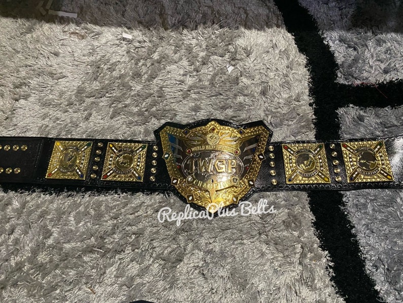 New IWGP / NJPW World Heavyweight Championship V5 Title Belt (3.5mm Zinc) image 3