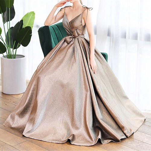 Metallic Iridescent Lace-up Bow Gold 