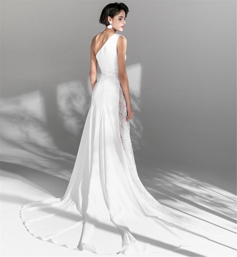 One Shoulder White Satin Prom Dress Wedding Dress Split Evening Dress Sleeveless Brush Train Party Dress Prom Gown Formal Dress Women Girls