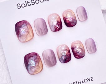 Glitter Tie Dye Handmade Press On Nails: Purple Cat Eye, Short Round