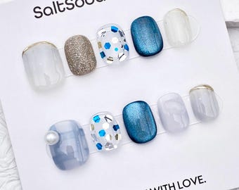 Glitter Sequins Handmade Press On Nails: Blue Cat Eye, Short Round