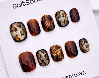 Leopard Handmade Press On Nails: Brown Cat Eye, Short Round