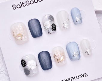 Glitter Flower Handmade Press On Nails: Blue and White, Short Square