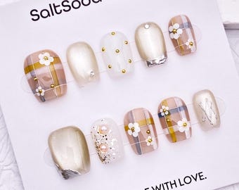 Flower Plaid Handmade Press On Nails: Nude Cat Eye, Short Square, Silver French Tip
