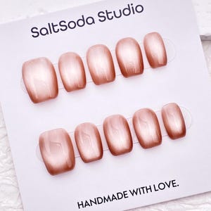 Pink Cat Eye Press On Nails: Short Square Valentine&#39;s Day Nails
