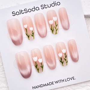 Handmade Tulip Press On Nails: Pink Cat Eye Oval - Valentine&#39;s Day