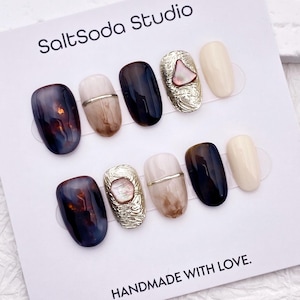 Bernsteinbraun Press On Nails: Kurz oval, handgefertigtes Nagelset