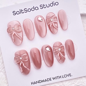 Kawaii Bow Press On Nails: Light Pink Cat Eye, Handmade Oval Shape