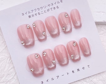 Cat Eye Light Pink Glossy Short Press on Nails/Rhinestones Glitter Short Nila/Handmade Faux Trendy Nails/Y2K Cute False Nails