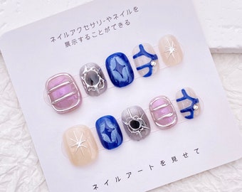 Ongles mignons de l'année 2000 Ongles étoiles lumineuses courts/été/Ongles de soirée cool punk/Presse fait main sur les ongles/Doux beaux ongles/Charms pour ongles fantaisie