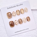 Star Dots Handmade Press On Nails: Brown Cat Eye, Short Round product logo