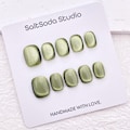 Handmade Green Cat Eye Press On Nails: Short Round Style product logo