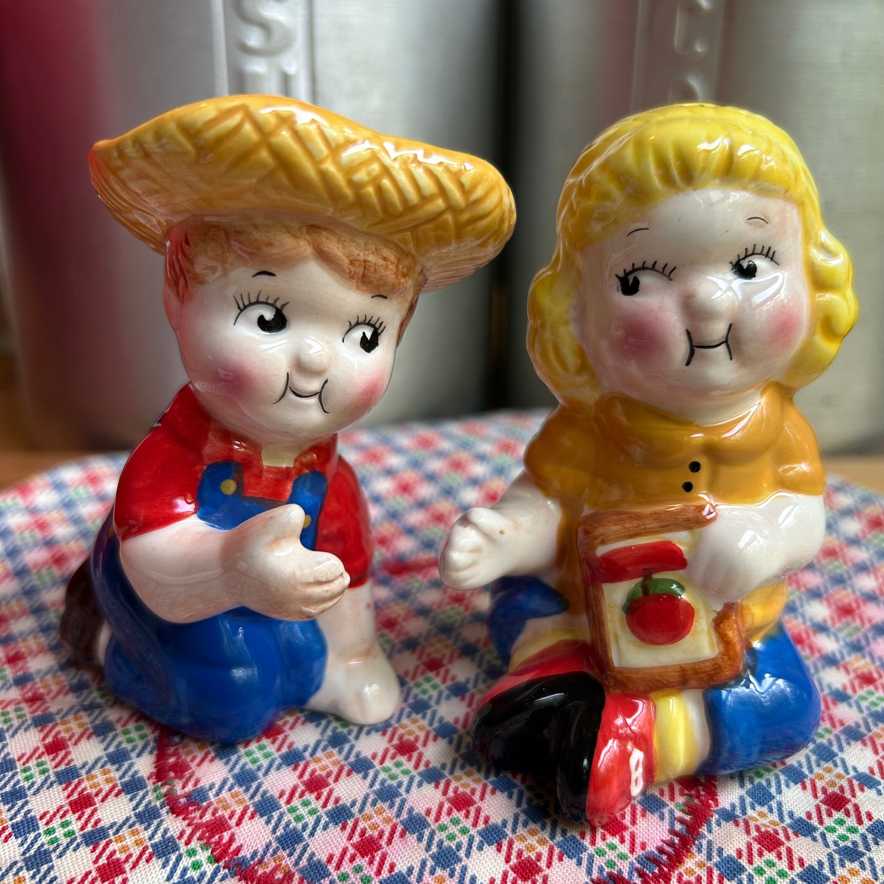 OUTLET】ENGLAND antique HOVIS SALT & PEPPER イギリス
