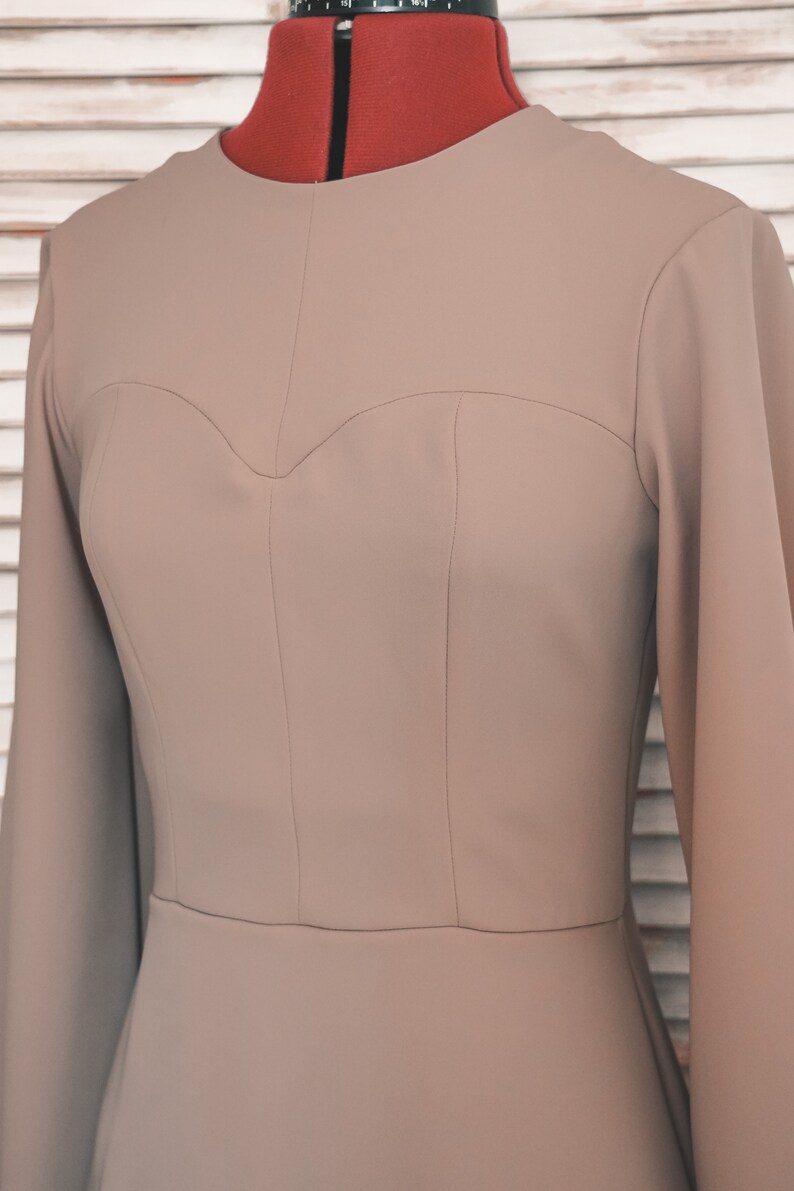 Patrón de costura en PDF para vestido con mangas abullonadas, detalles de volantes, vestido midi romántico, ideal para principiantes, tallas de mujer (EE. UU. 0-18), descarga instantánea. imagen 8