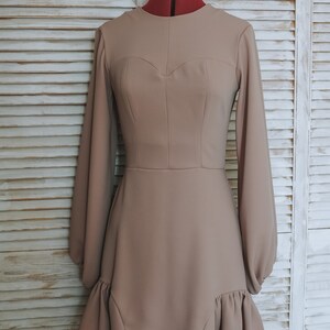 Patrón de costura en PDF para vestido con mangas abullonadas, detalles de volantes, vestido midi romántico, ideal para principiantes, tallas de mujer (EE. UU. 0-18), descarga instantánea. imagen 6