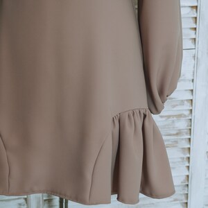 Patrón de costura en PDF para vestido con mangas abullonadas, detalles de volantes, vestido midi romántico, ideal para principiantes, tallas de mujer (EE. UU. 0-18), descarga instantánea. imagen 7