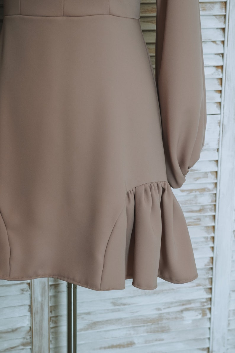 Patrón de costura en PDF para vestido con mangas abullonadas, detalles de volantes, vestido midi romántico, ideal para principiantes, tallas de mujer (EE. UU. 0-18), descarga instantánea. imagen 7