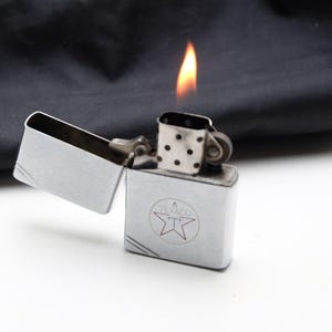 Zippo Texaco 1980s Petrol Lighter Vintage! Works great!
