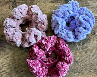 Velvet Crochet Scrunchie Pattern – Quick & Easy (PDF Pattern)