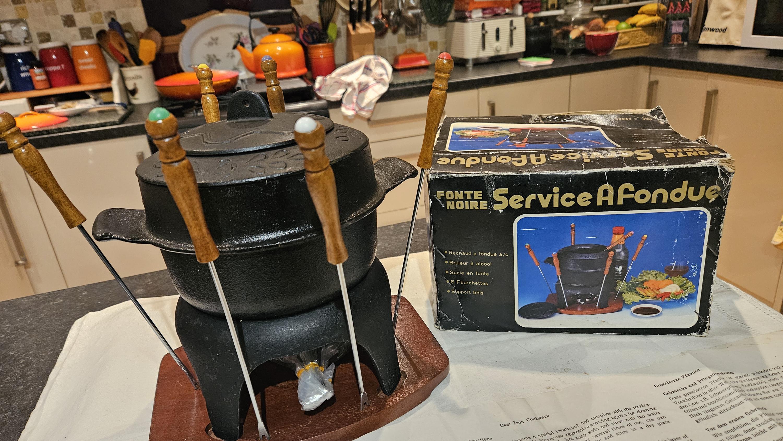 Service à Fondue Bourguignonne Fonte Noire - 6 Personnes - Boîte D'origine