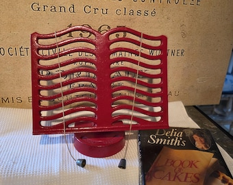 Fabuloso soporte para libros Victor de hierro fundido, fabricado en Inglaterra, color rojo, de calidad clásica, elegante, funcional y en excelente estado, estilo rústico retro.