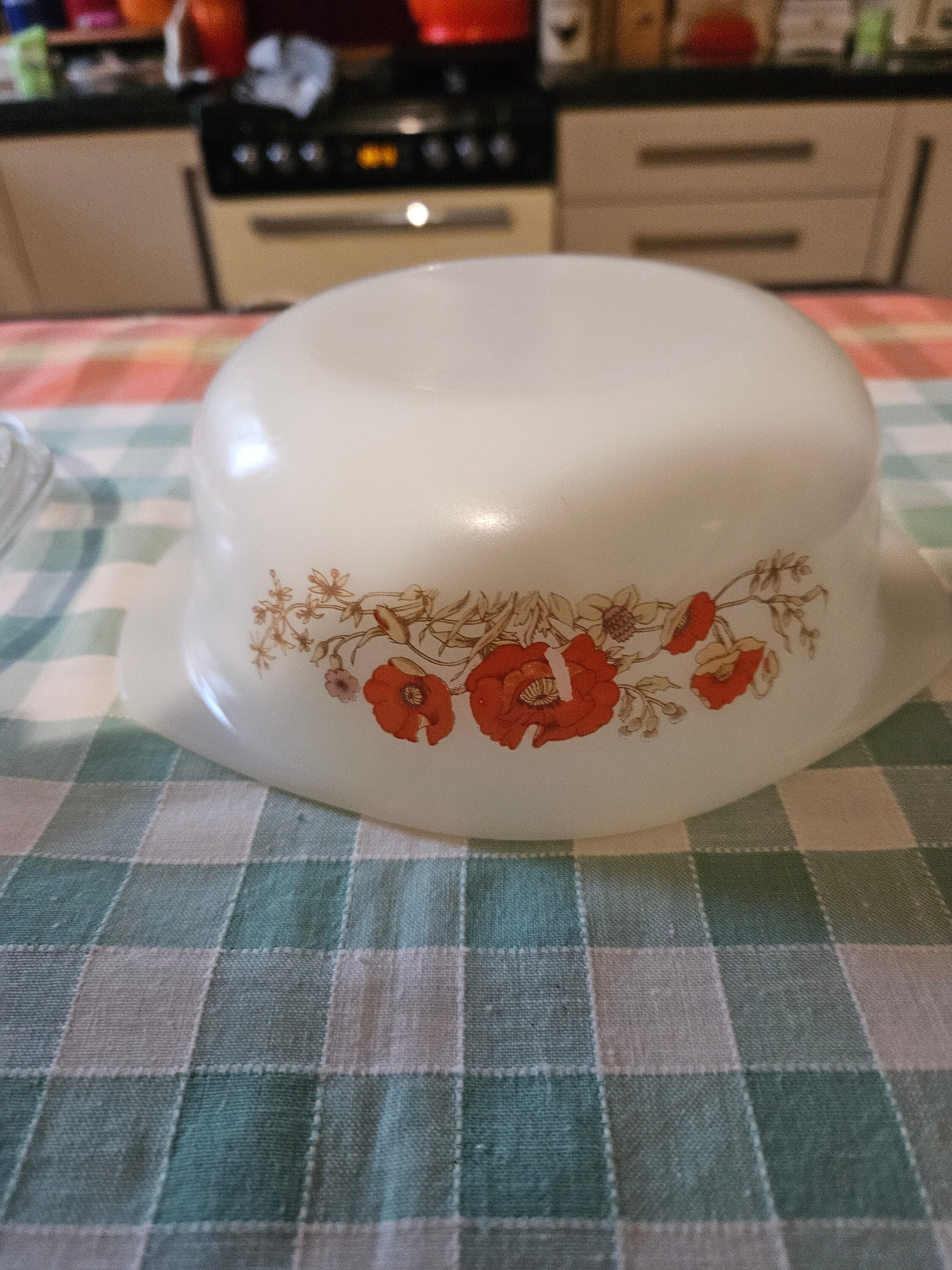 Pyrex Medium-sized Casserole Dish White Glass With Orange Tea Rose ...