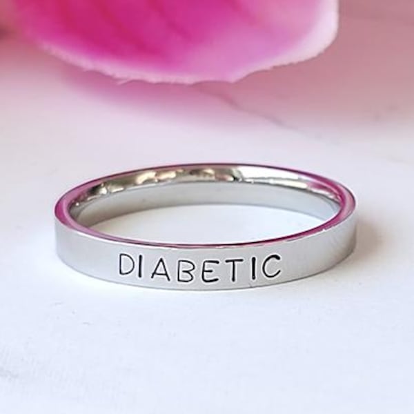 Personalisierter Sterling Silber Ring, medizinischer Alarmring, benutzerdefinierter Notfall, handgestempelter Name, Wort, Initiale