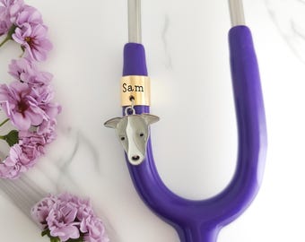 Stethoskop Namen Charme, personalisierte Stethoskop ID-Tag, Windhund Charme, Hand gestempelt Name Arzt Geschenk