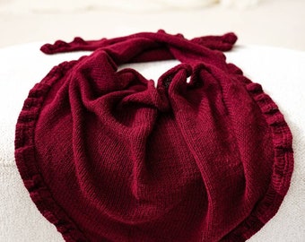 Knit shawl, neckwarmer, bordeaux colour shawl, winter and autumn stylish accessory. Warm, soft and cozy neckwarmer.