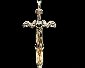 Srebrny wisiorek z mieczem Xiphos | Naszyjnik z historią Grecji | Biżuteria inspirowana starożytnym Akteonem dla miłośników historii