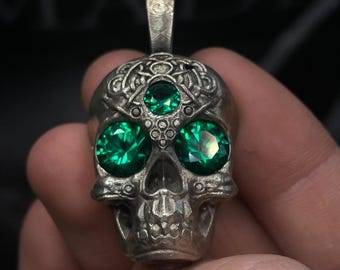 Keltische schedelhanger met smaragd oog | 925 sterlingzilveren sieraden