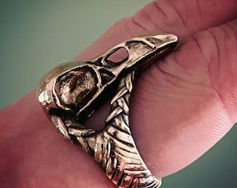 Anillo de calavera de cuervo de plata esterlina / Joyería gótica