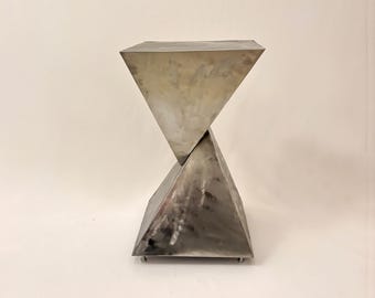 Modern Metal Pedestal Stand for Sculpture Display, Gallery Plinth, Art Display Column, Minimalist Statue Pedestal, Contemporary Decor Base
