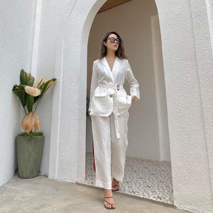 Terno feminino de linho de 2 peças - Blazer de linho - Paletó de linho sob medida - Calças de linho - Terno feminino de linho com abotoamento simples - Uniforme feminino de escritório