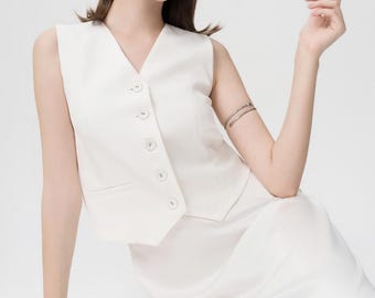 Women’s Linen Waistcoat Vest – Vintage Boho Sleeveless Top, Tailored Linen Tank, Minimalist Summer Outfit