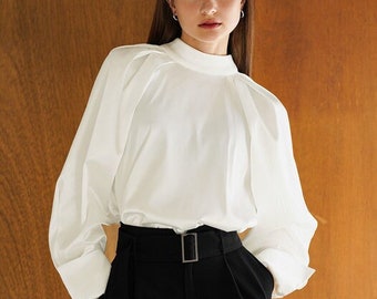 Blusa de seda de manga larga/Blusa de seda blanca/Blusa de cuello redondo/Blusa holgada/Top con mangas/Blusa drapeada/Ropa de verano/Regalo para ella