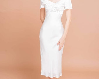 Robe longue/midi en soie à épaules dénudées et manches courtes