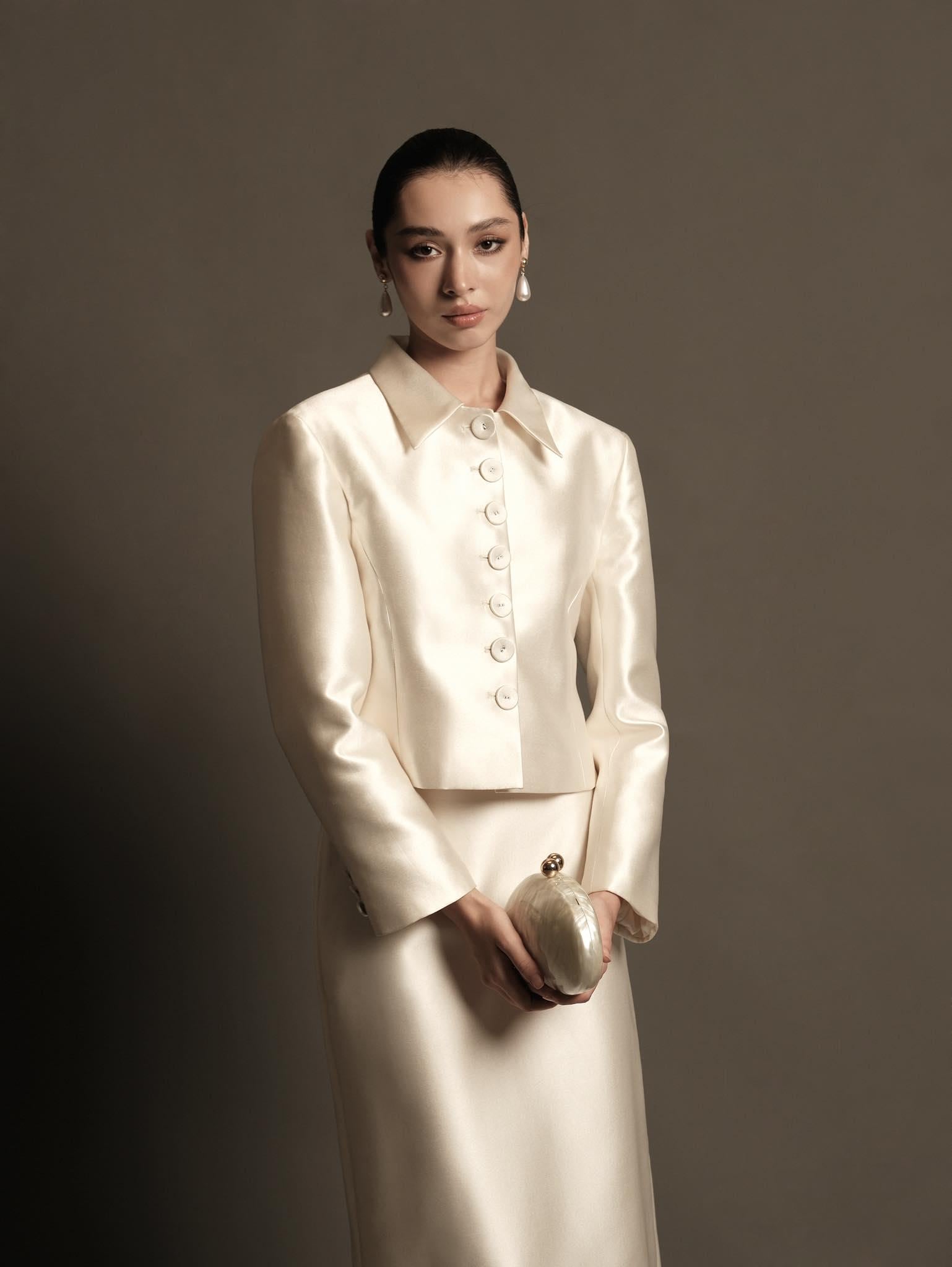 Elegant Silk Blazer and Skirt Set