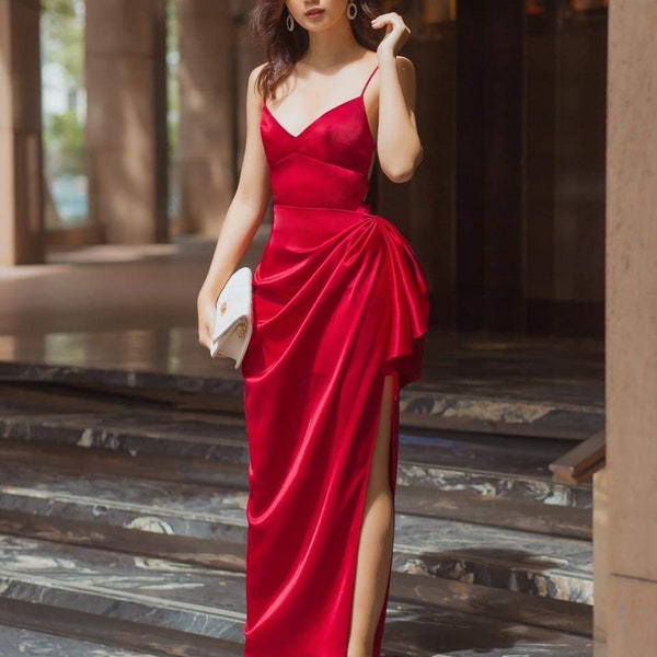 Tie Open Back Wedding Guest Maxi Dress with Sleeveless and V Neckline in Red
