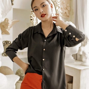 Langarmloses Seidenhemd - Oversize Seidenbluse mit Kragen - Sommer Seidenbluse - Büro Seidenbluse für Frauen