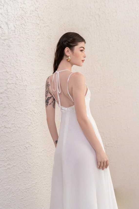 Backless Chiffon Midi Dress, Spaghetti Strap A Line Dress, Minimalist Wedding  Guest Dress, Flowy White Summer Dress, Open Back Wedding Dress - Etsy