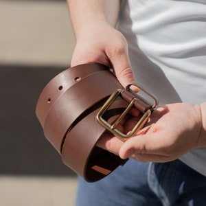 Personalized leather belt, handmade with thick vegetable tanned leather, anniversary gift, gift for husband on wedding day
