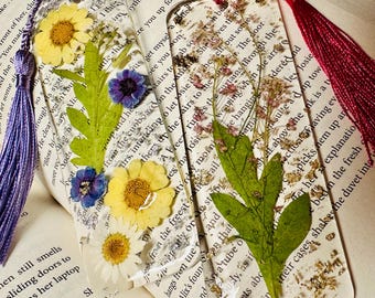 Acrylic bookmark with flowers | pressed flower bookmark | gift for book lovers