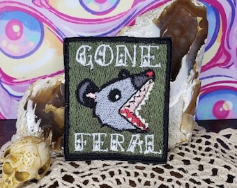 Patch bordado Gone Feral Opossum